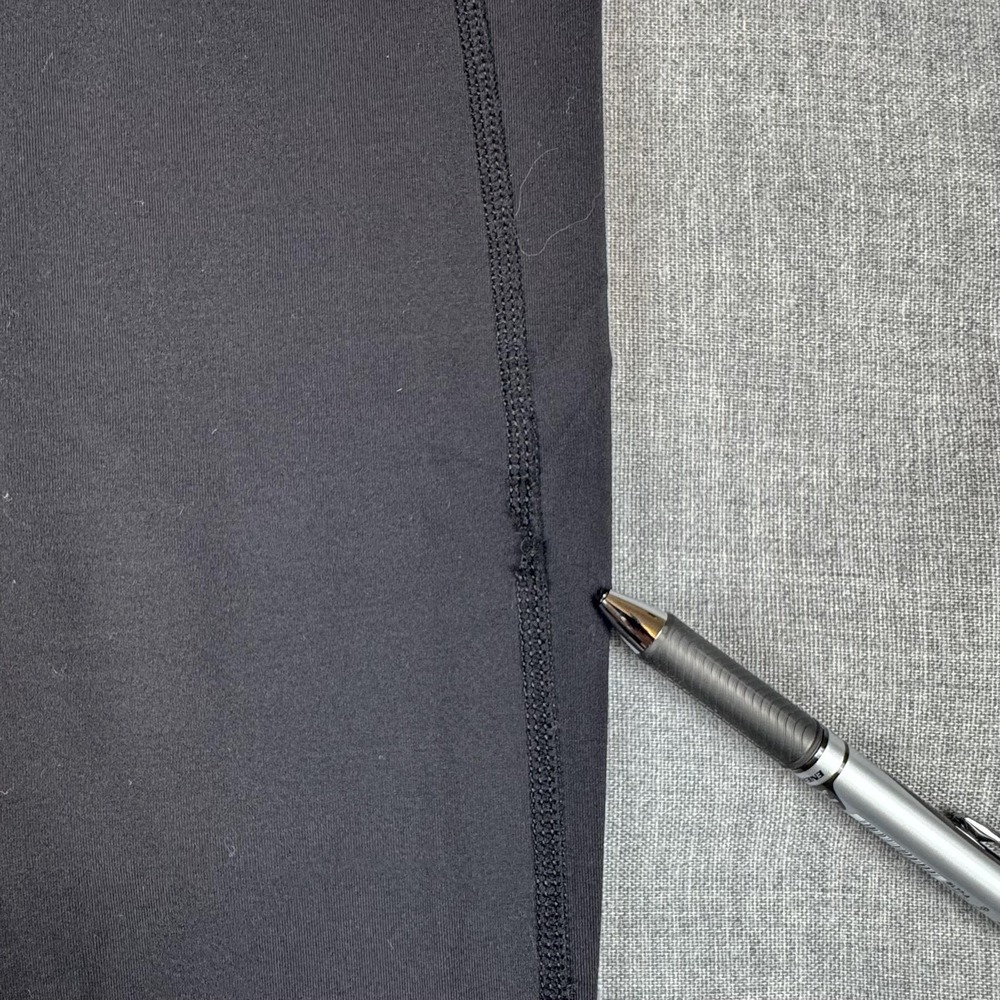 Lululemon Pants Womens 4 Black High Rise Crop Side Pocket Leggings Yoga Capri - Picture 3 of 13